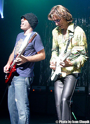Joe jammin' with Steve Vai at G3 2003